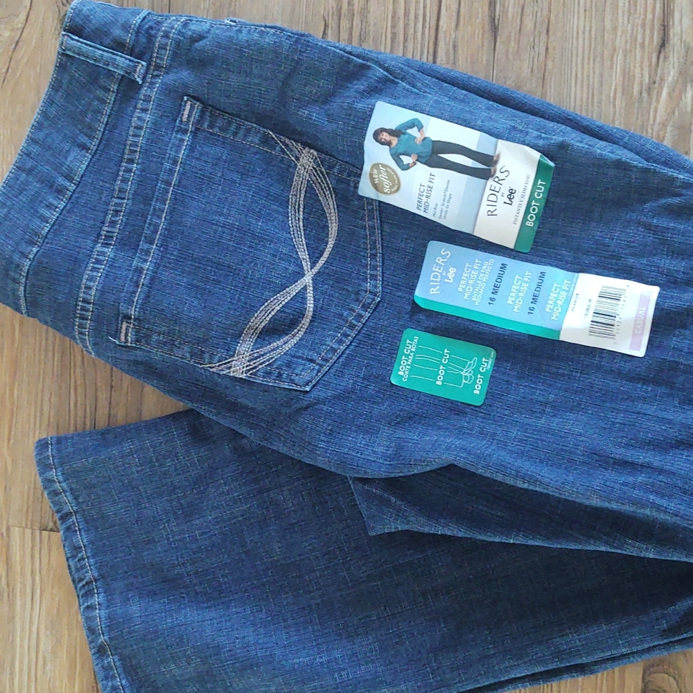 Riders Lee boot cut mid-rise fit 16M NWT
